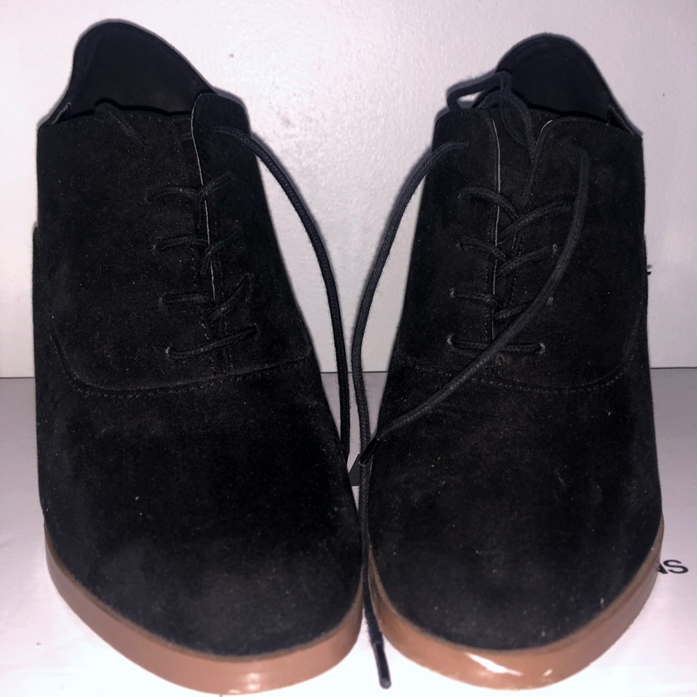 Forever 21 | Heeled Laced-up Front Oxford Pumps Black | Size US8 & Size US9